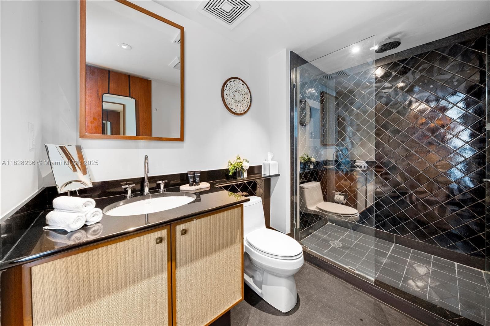 101 20th St 3803 photo 22
