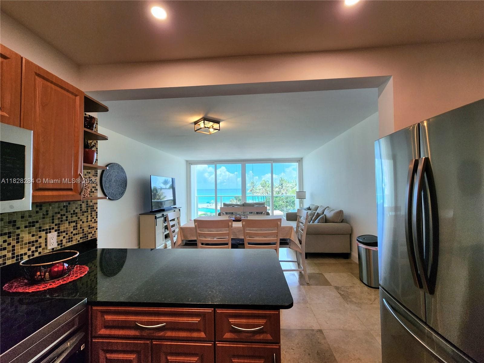 3505 S Ocean Dr 320 photo 9