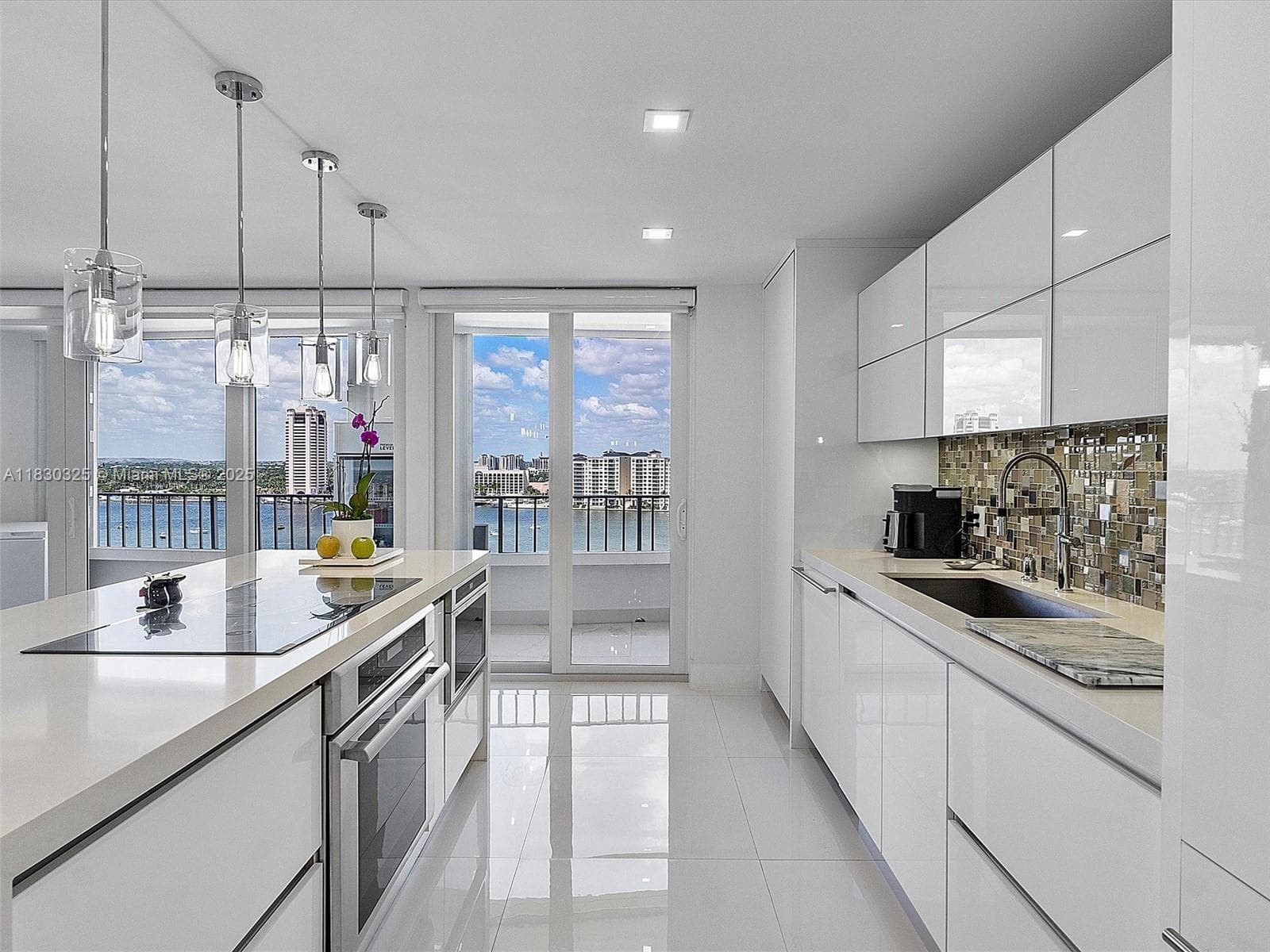 550 Ocean Blvd 1509 photo 13