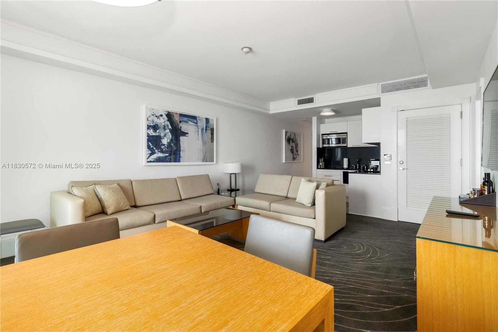1 Fort Lauderdale Beach Blvd 1606 photo 12