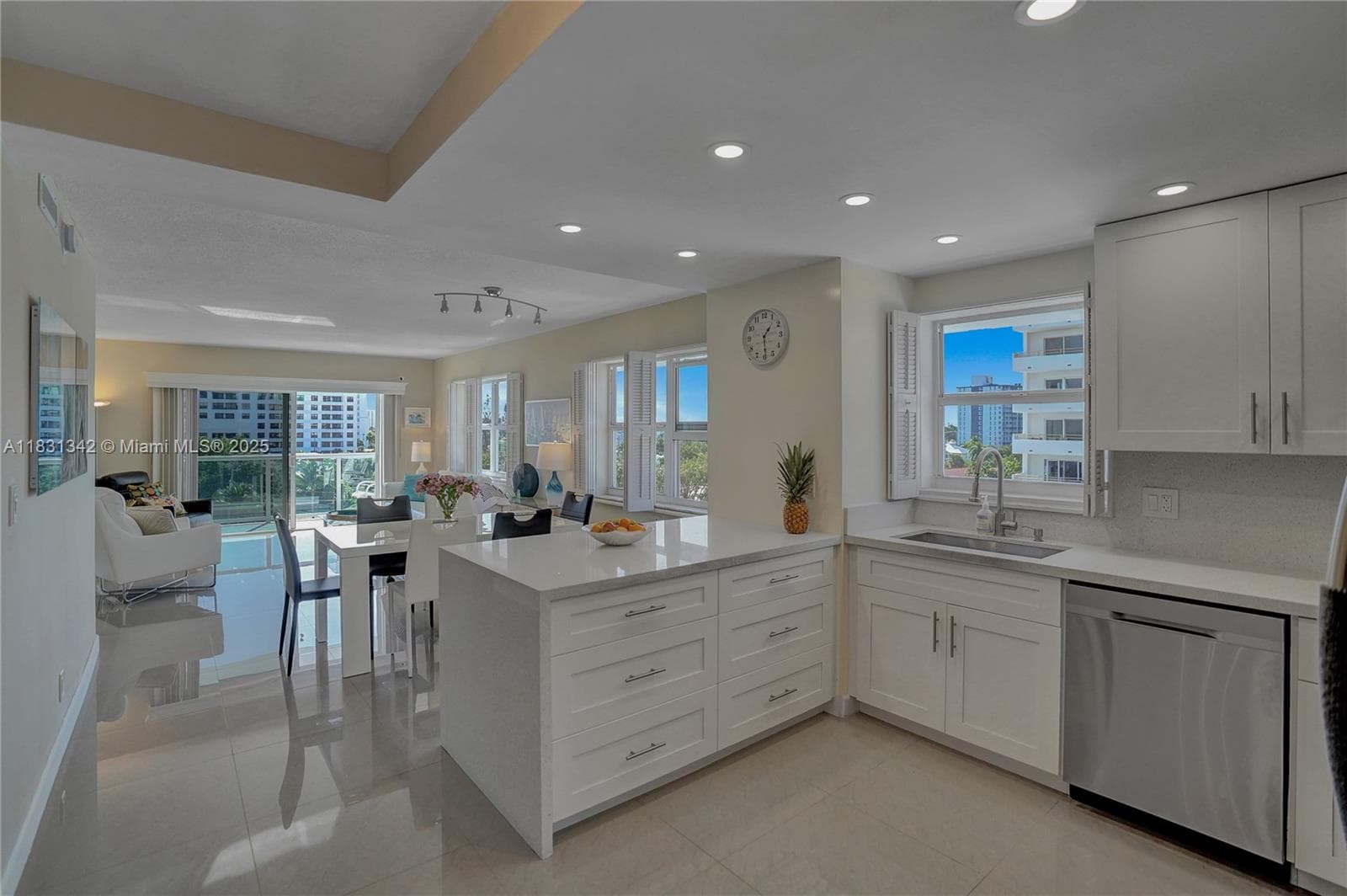 1620 N Ocean Blvd 510 photo 12
