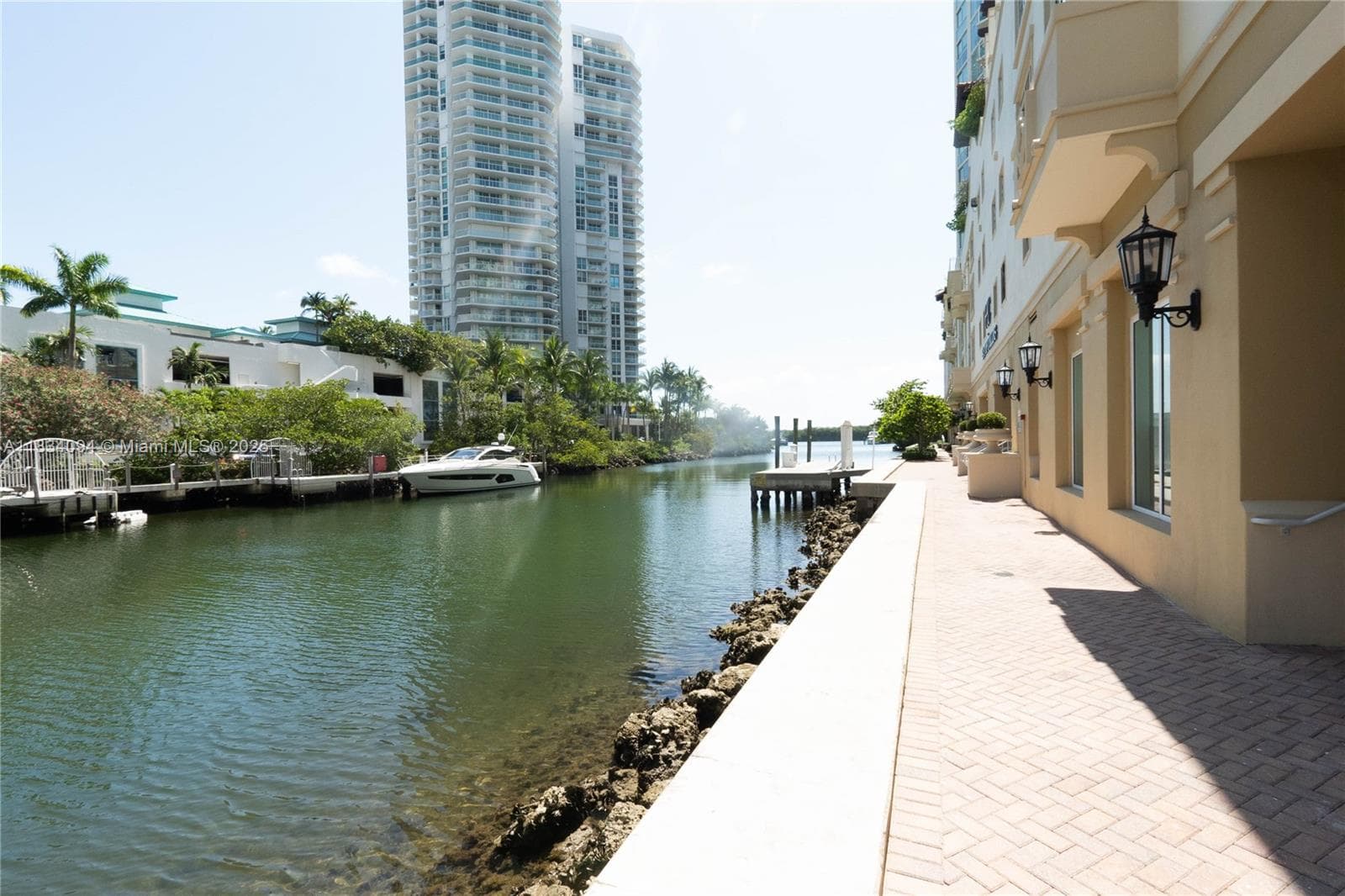 150 Sunny Isles Blvd 1-TH403 photo 1