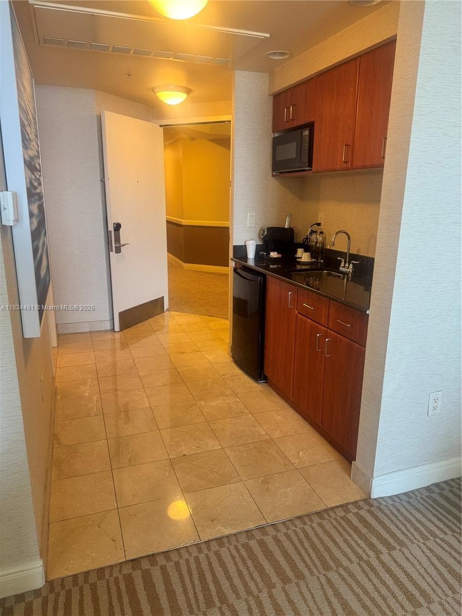 18001 Collins Ave 1810 photo 5