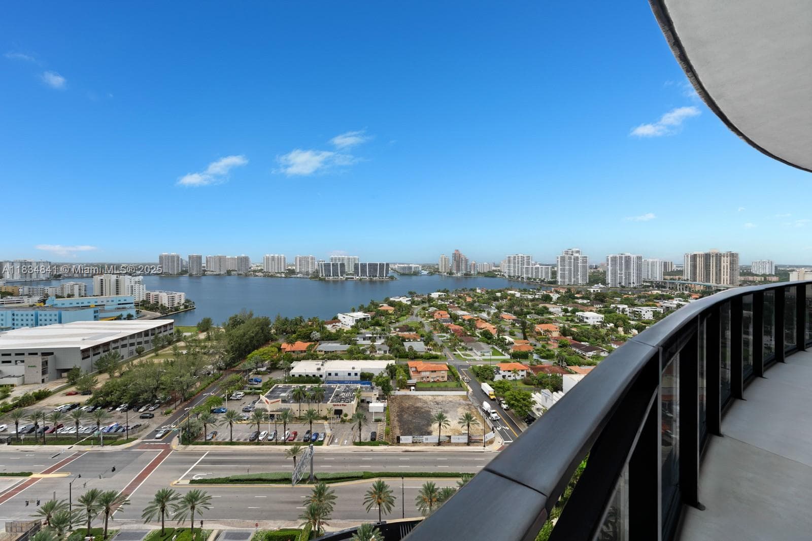 18555 Collins Ave 2003 photo 15