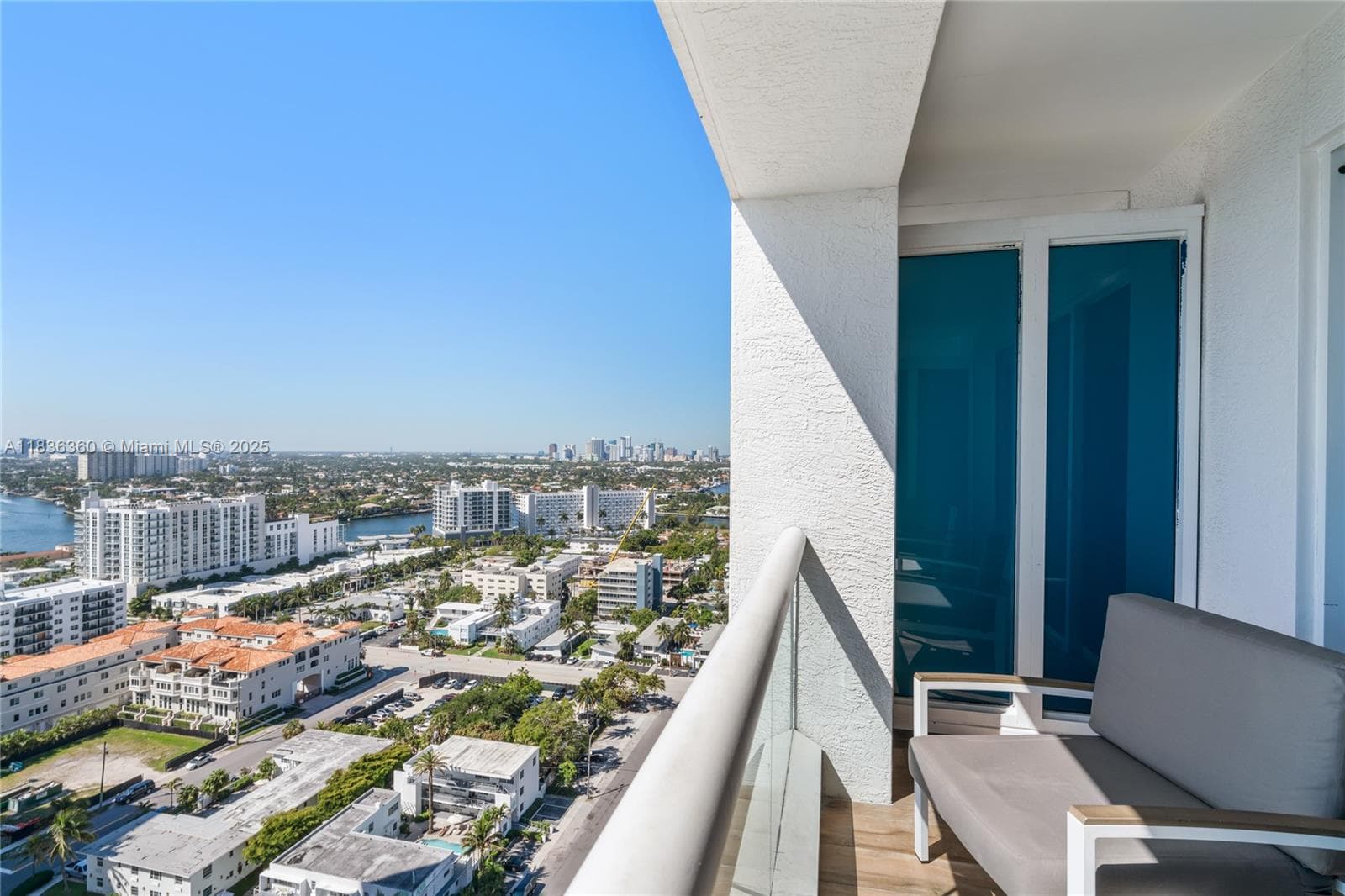 551 Fort Lauderdale Beach Blvd R1909 photo 13