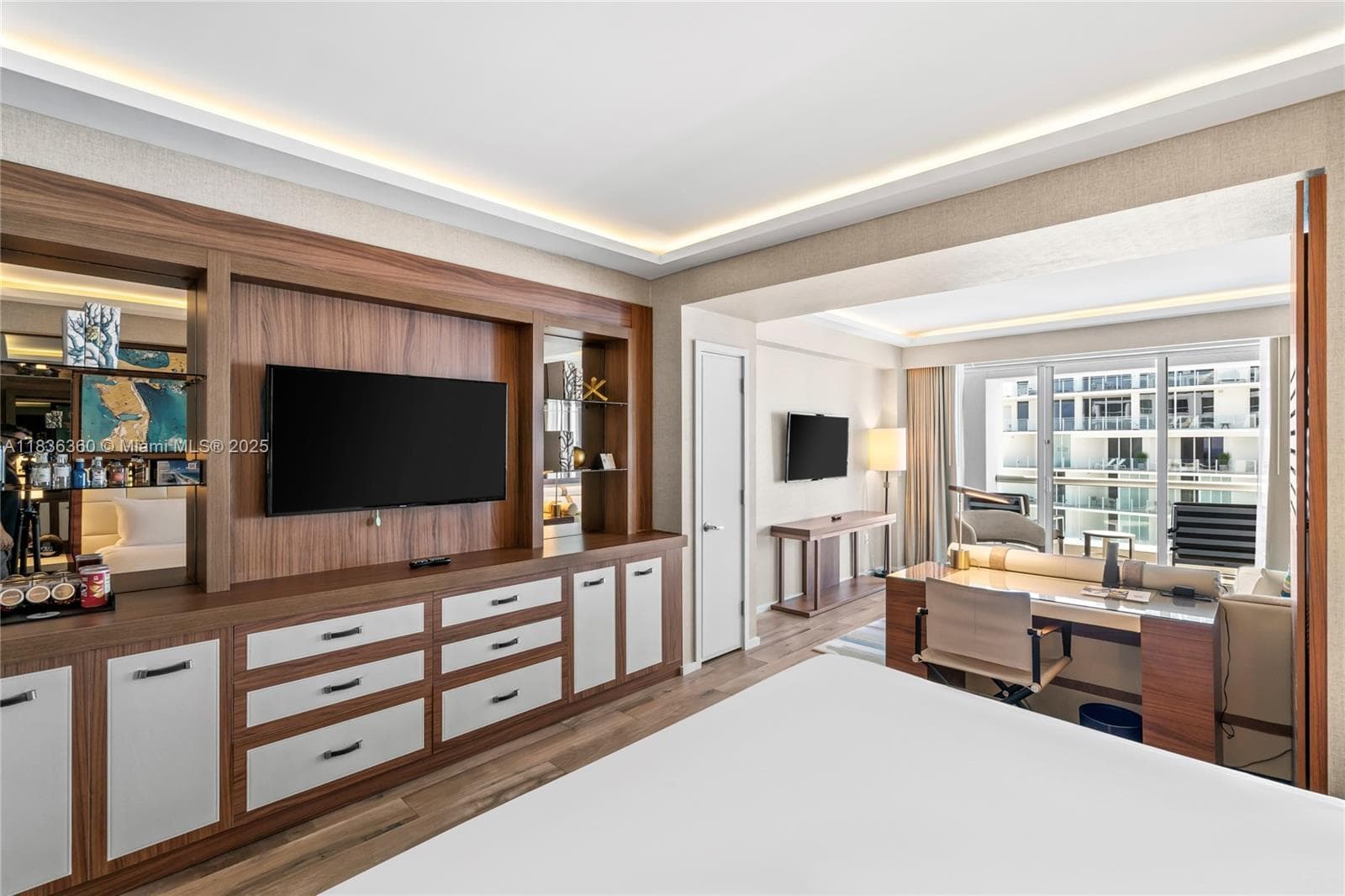 551 Fort Lauderdale Beach Blvd R1909 photo 7