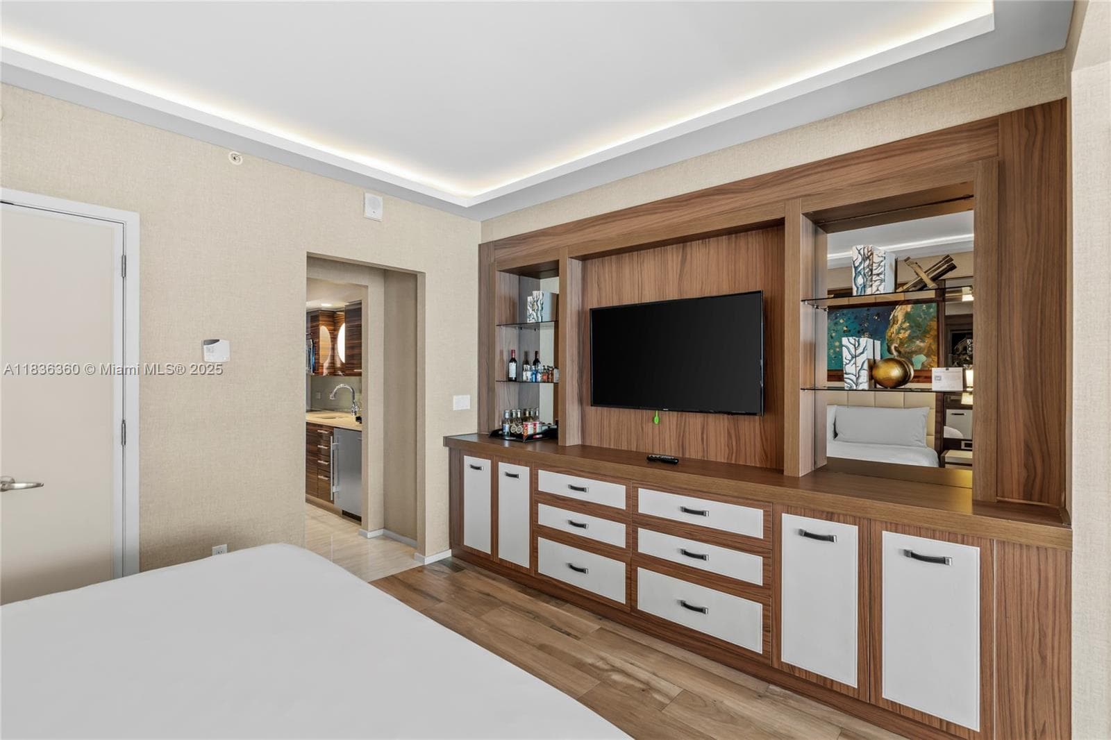 551 Fort Lauderdale Beach Blvd R1909 photo 20