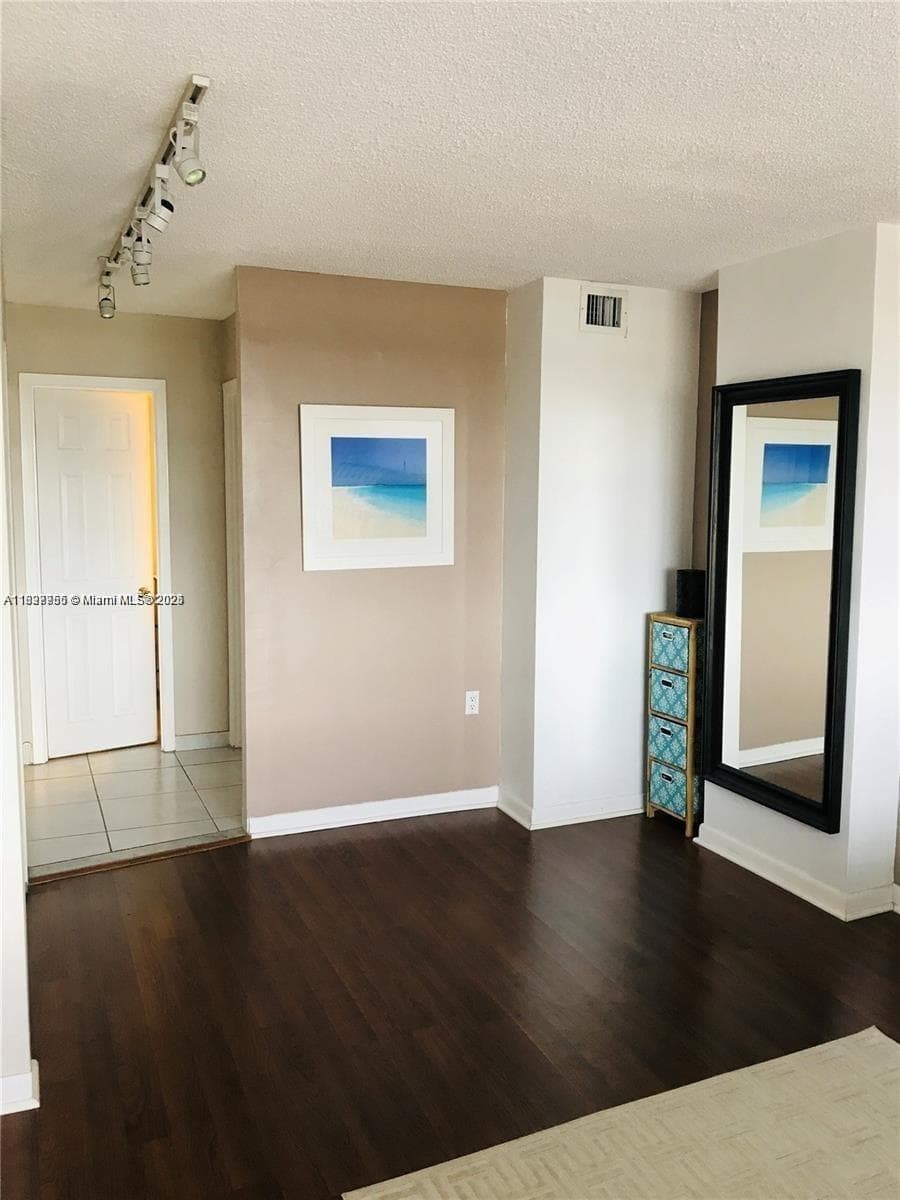 2780 NE 183rd St 2015 photo 14