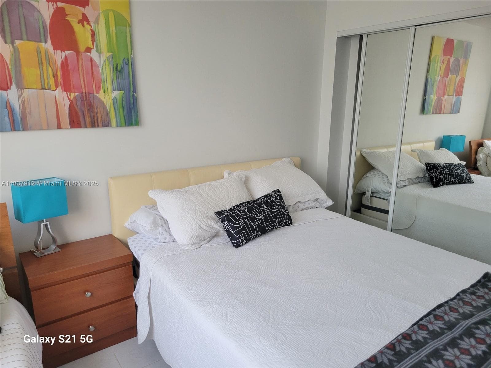 1849 S Ocean Dr 1407 photo 6