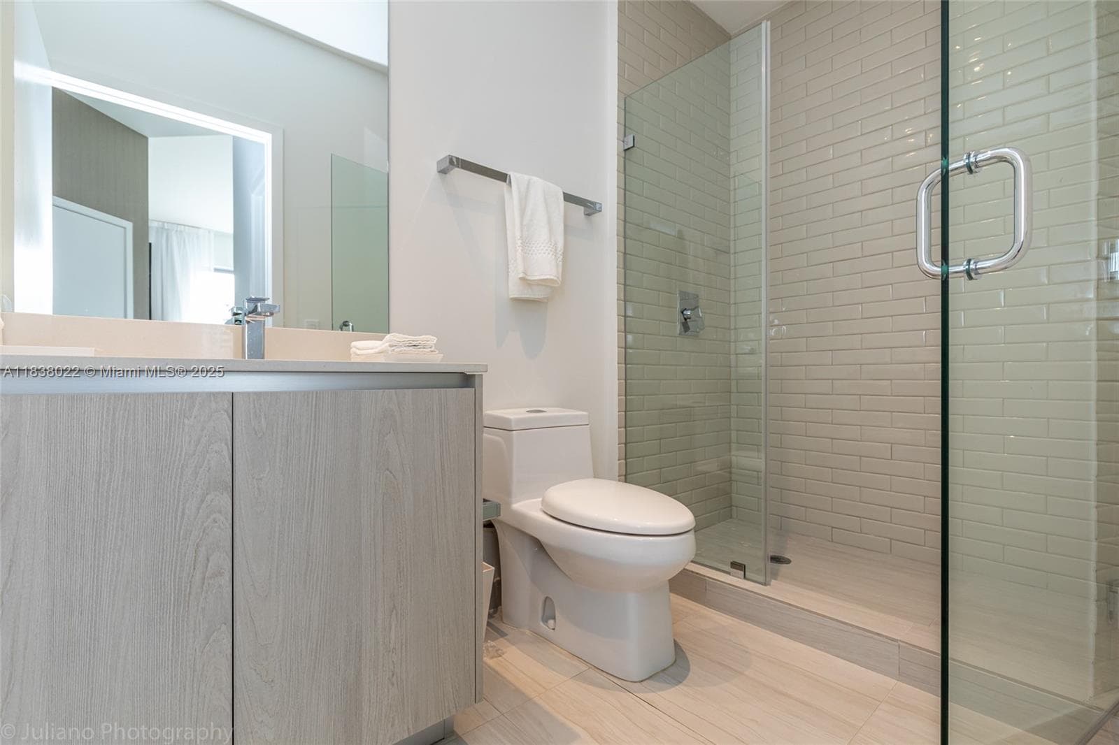 4010 Ocean Dr R509 photo 15