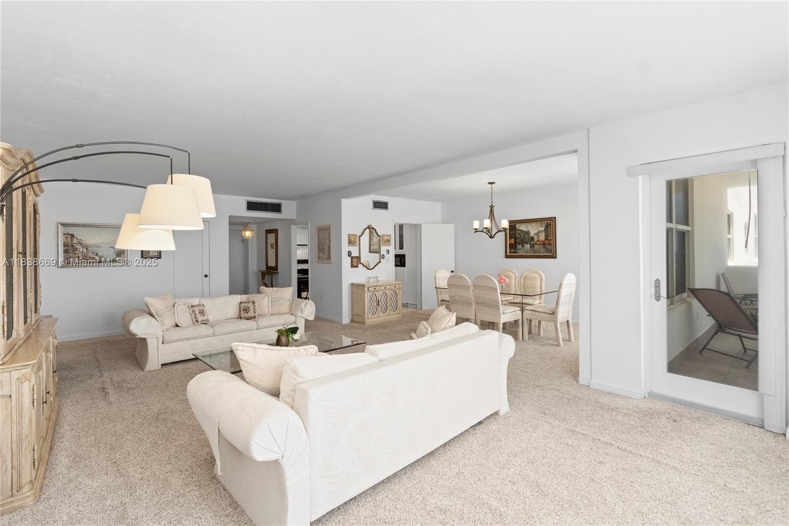 5001 Collins Ave 4G photo 11