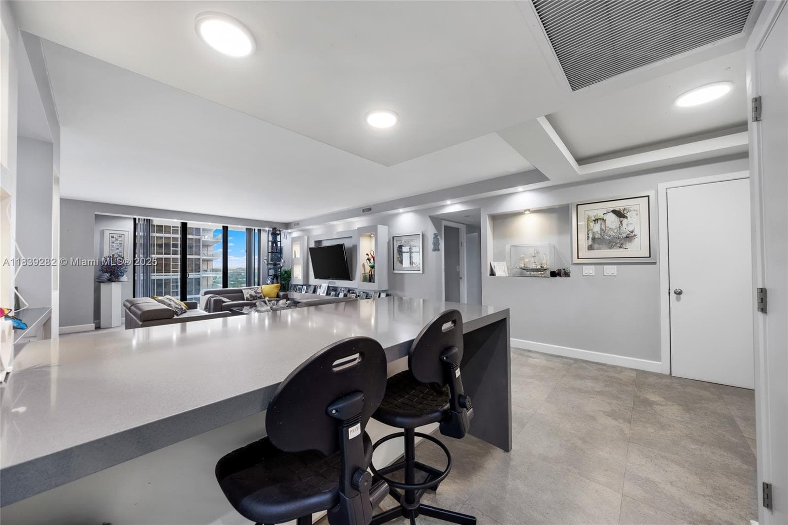 9801 Collins Ave 16U photo 16