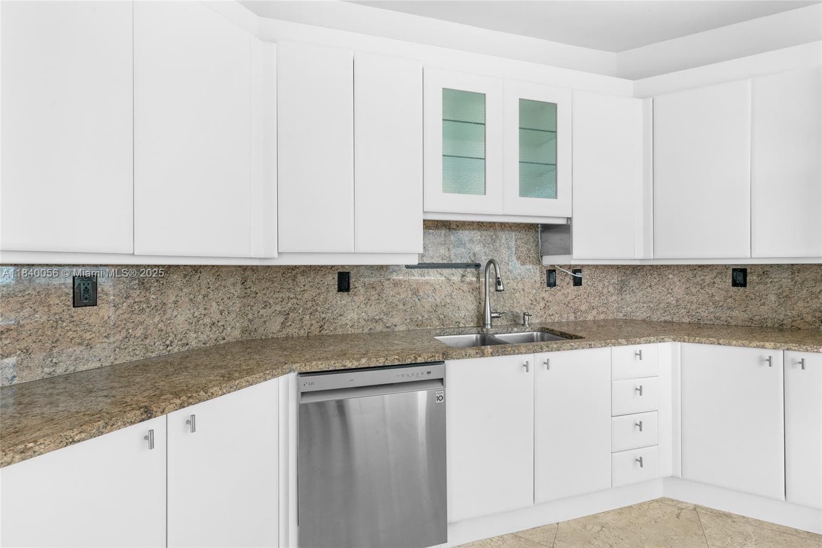300 Pointe Drive 801 photo 15