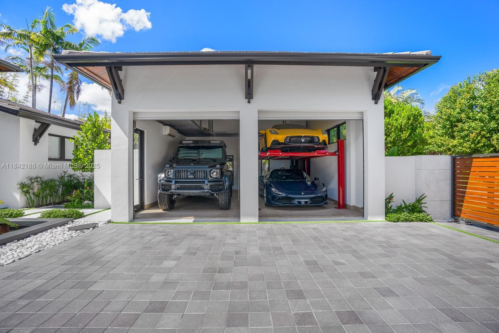 4241 Palm Ln photo 23