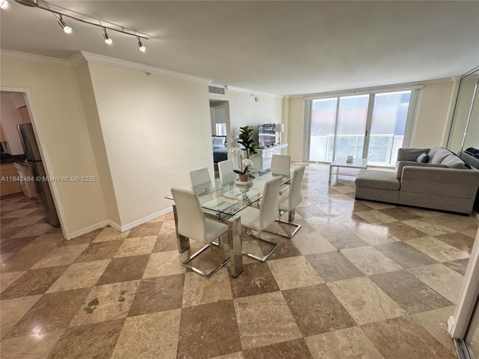9195 Collins Ave 912 photo 1