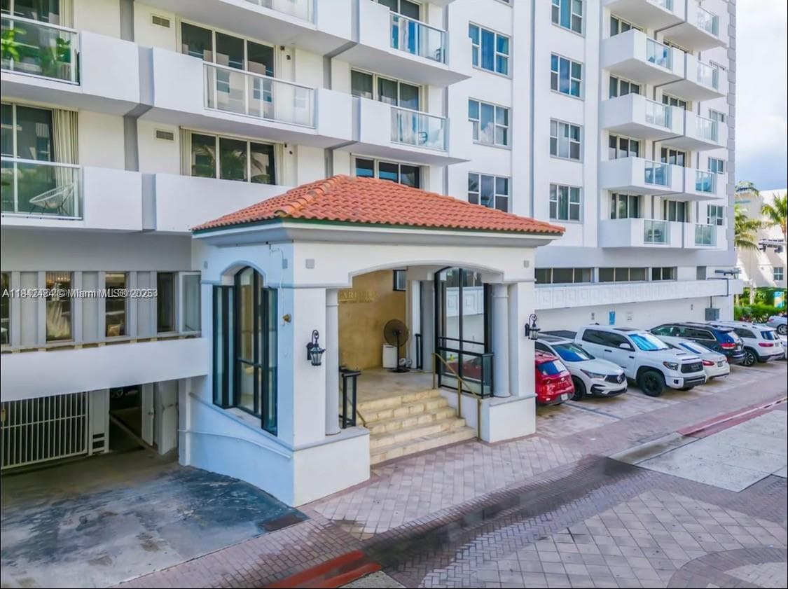 9195 Collins Ave 912 photo 11
