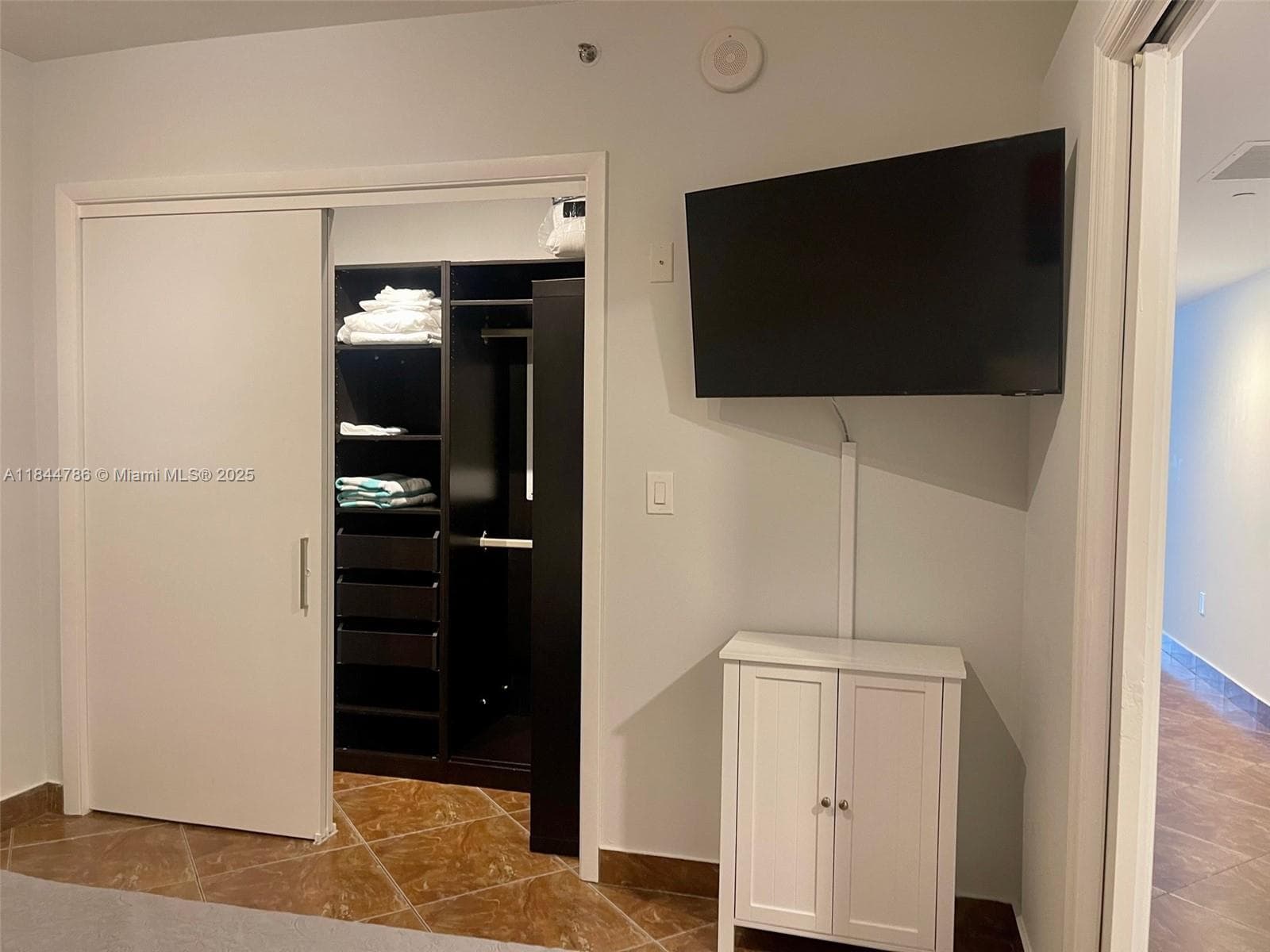 1830 S Ocean Dr 3009 photo 23