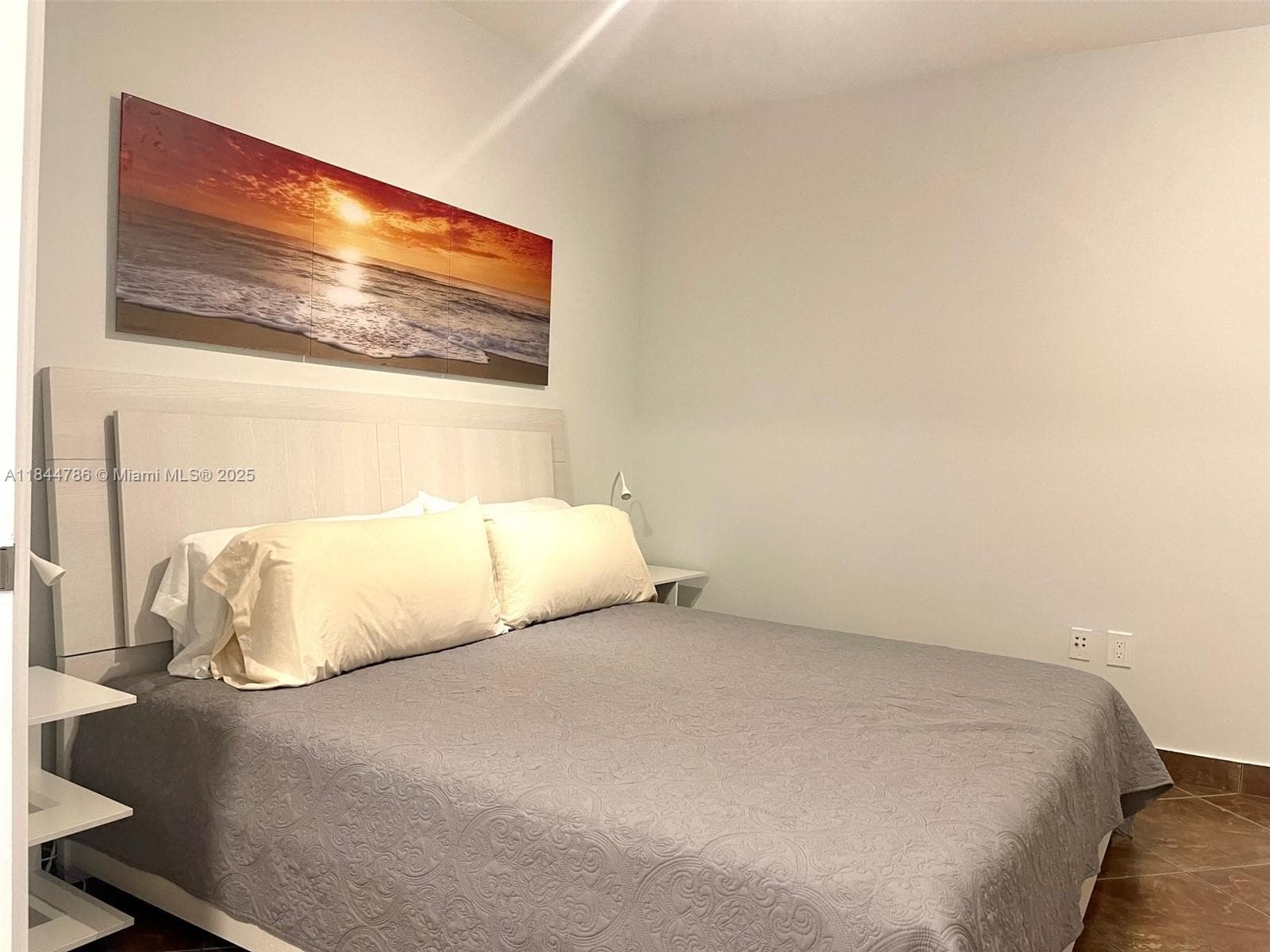 1830 S Ocean Dr 3009 photo 18