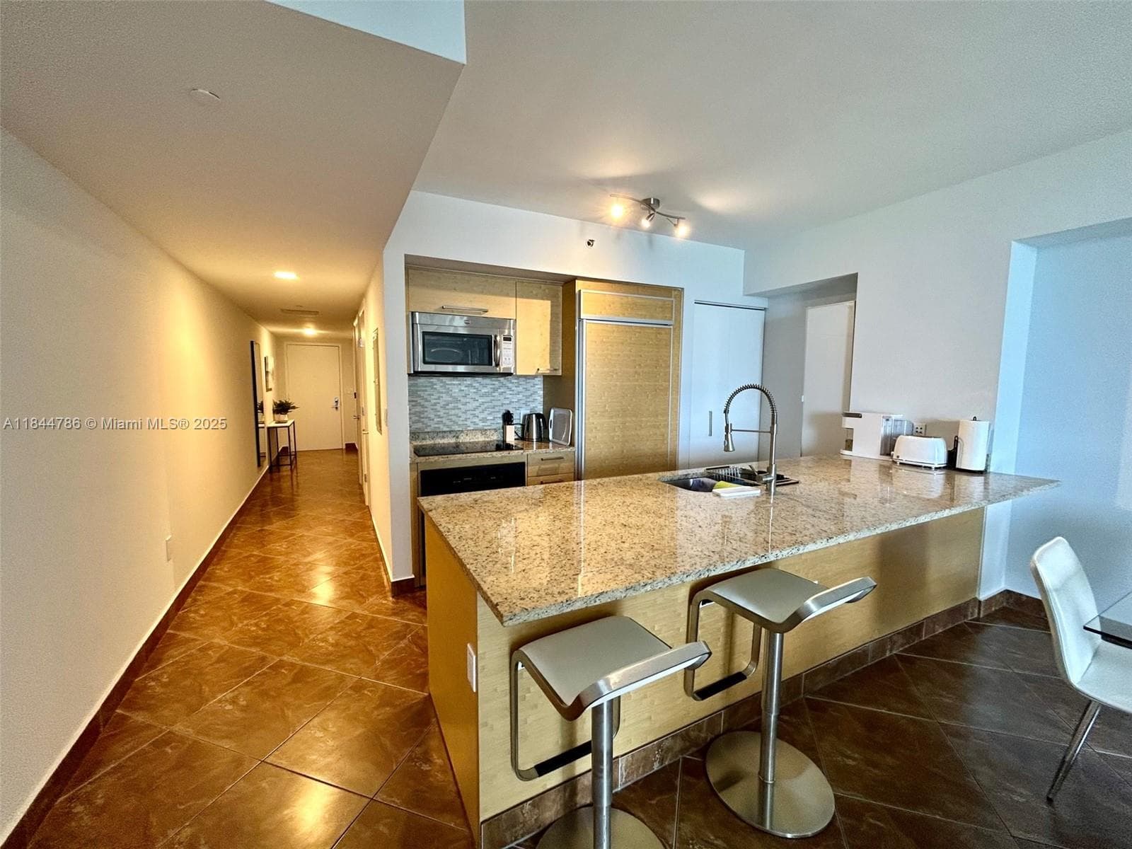 1830 S Ocean Dr 3009 photo 4