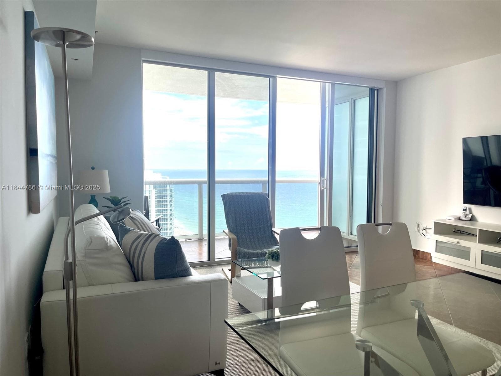 1830 S Ocean Dr 3009 photo 8
