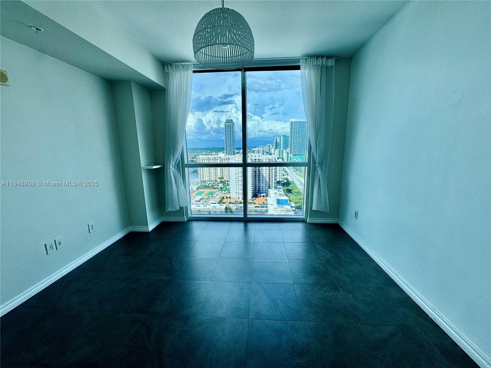 1945 S Ocean Dr 2311 photo 17