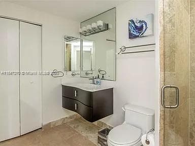4775 Collins Ave 2105 photo 6