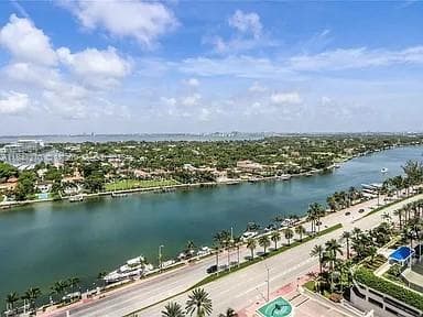 4775 Collins Ave 2105 photo 5