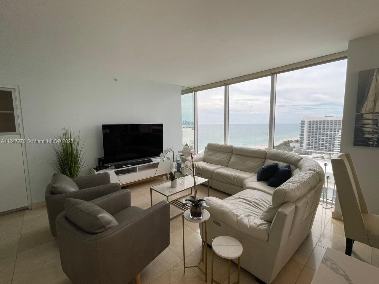 4775 Collins Ave 2105 photo 20