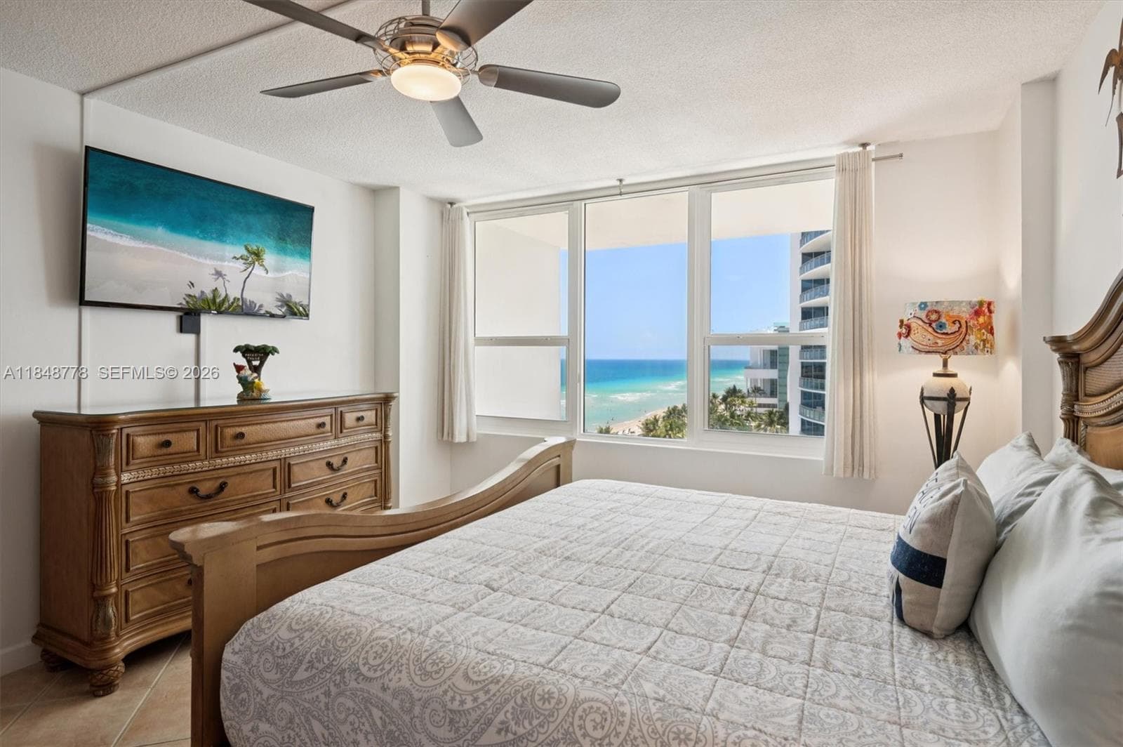 3505 S OCEAN DR 1015 photo 5