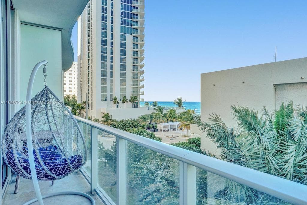 4111 Ocean Drive 304 photo 12