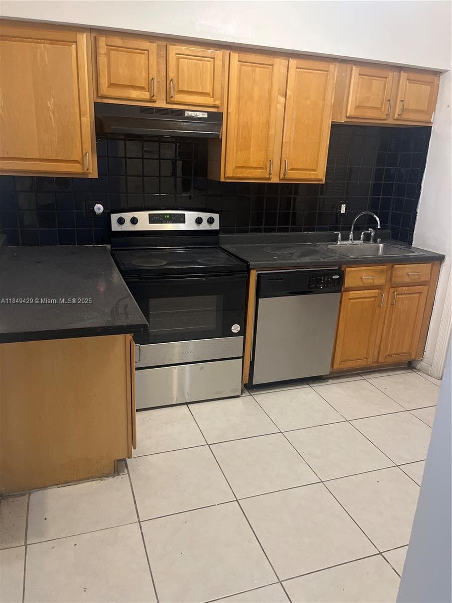 250 S Shore Dr 5 photo 9