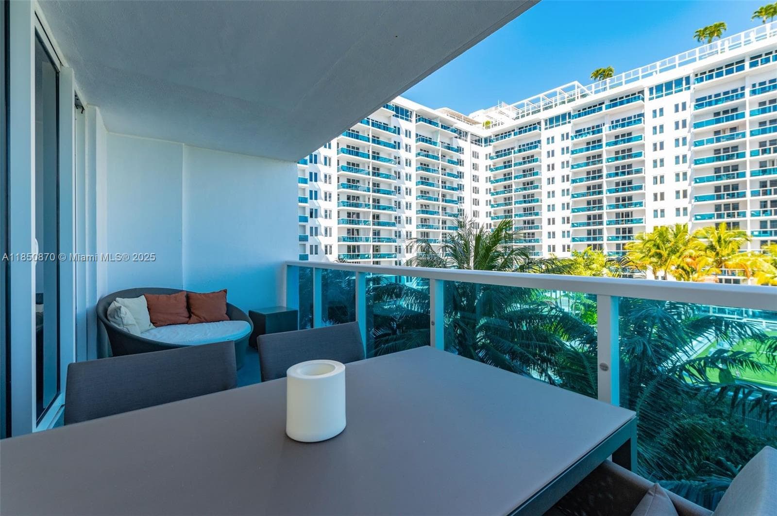 2301 Collins Ave 716 photo 8