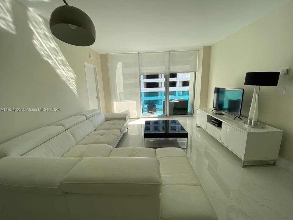 4001 S Ocean Dr 10F photo 1