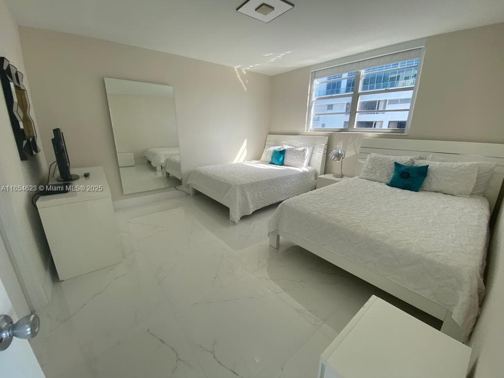 4001 S Ocean Dr 10F photo 9