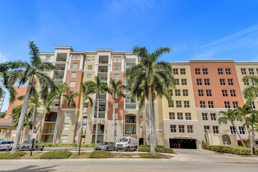 17100 N Bay Rd 1511 photo 22