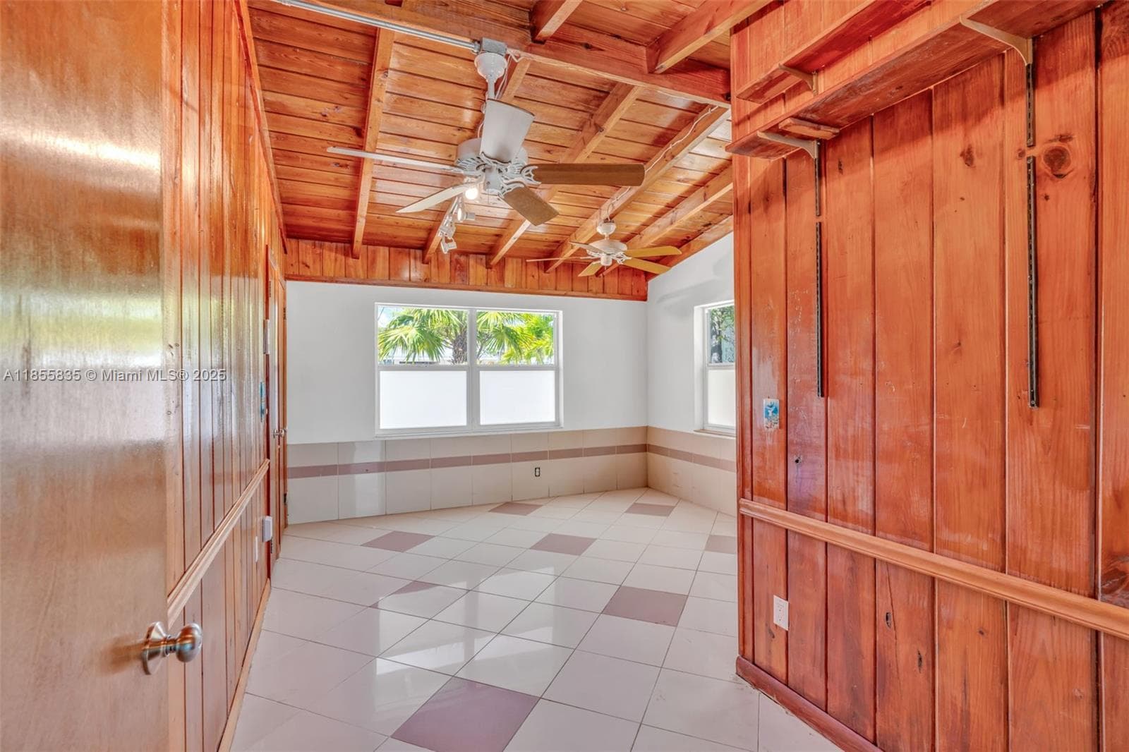 140 Gardenia St photo 12