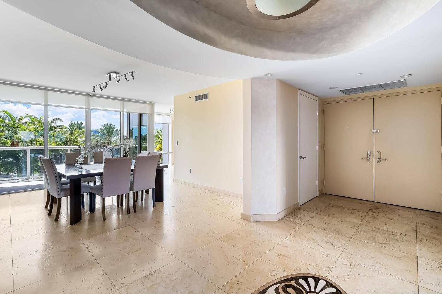 18911 Collins Avenue 506 photo 25