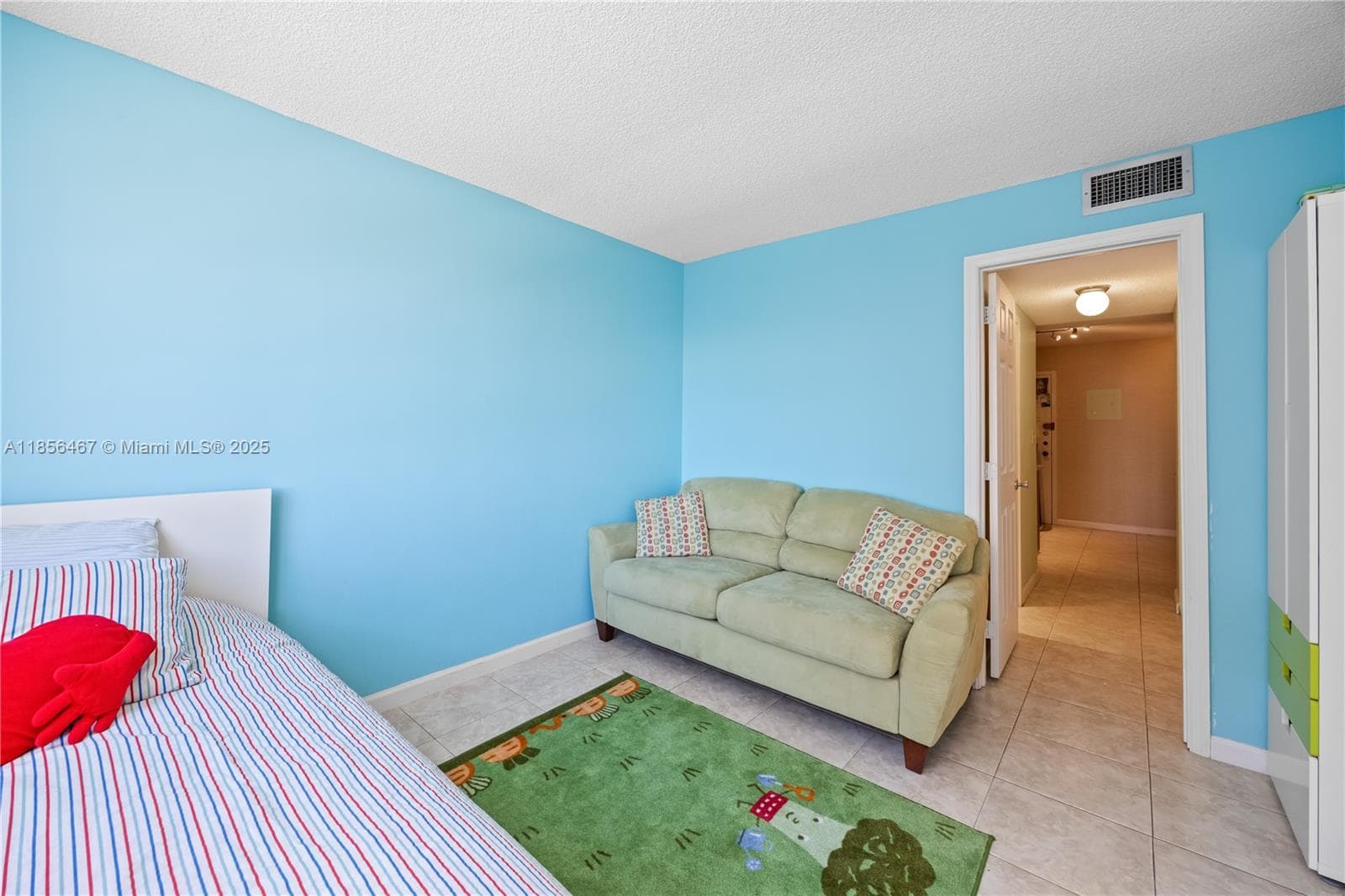 251 174th St 812 photo 23