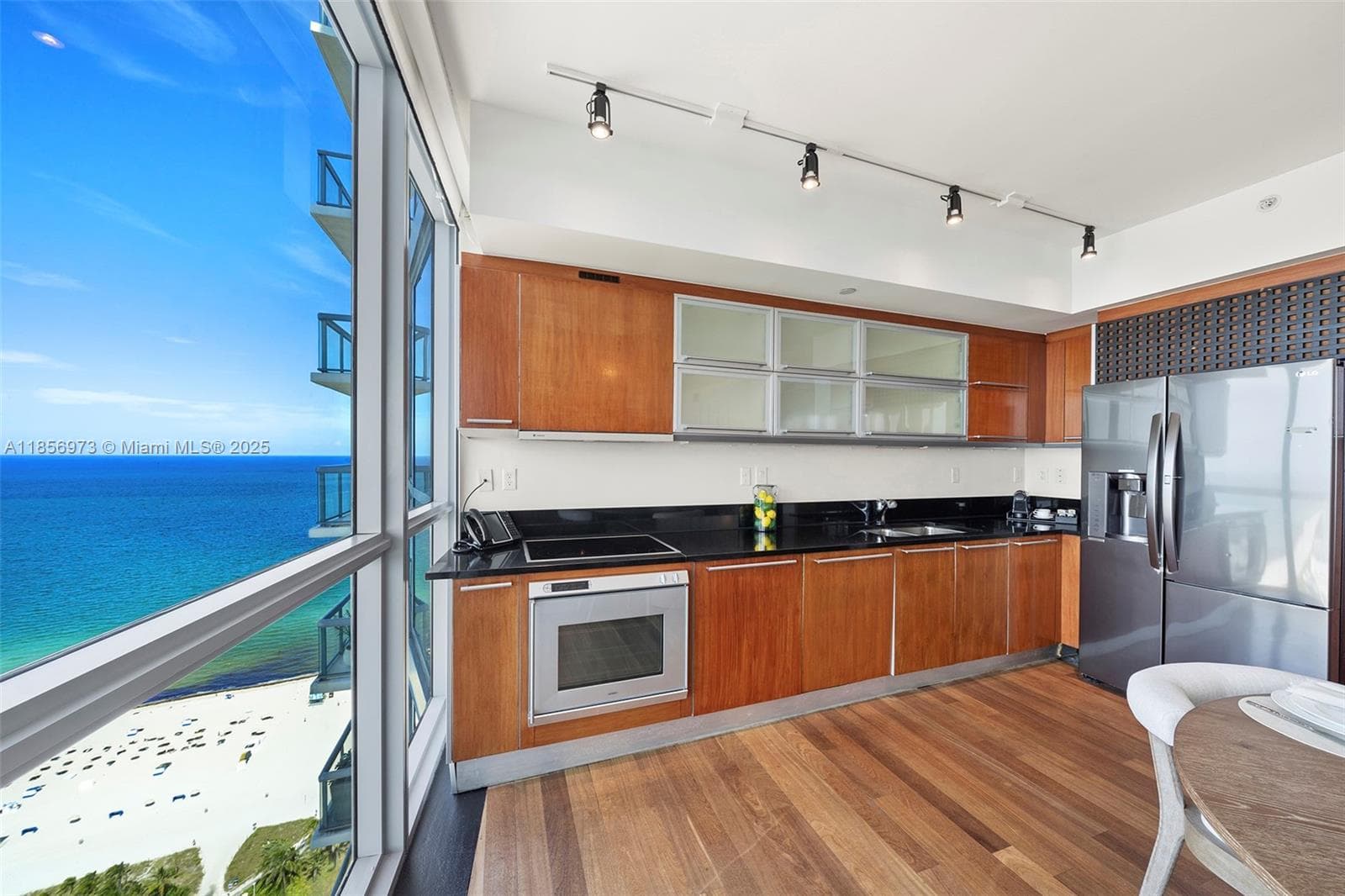 101 20th St 3803 photo 12