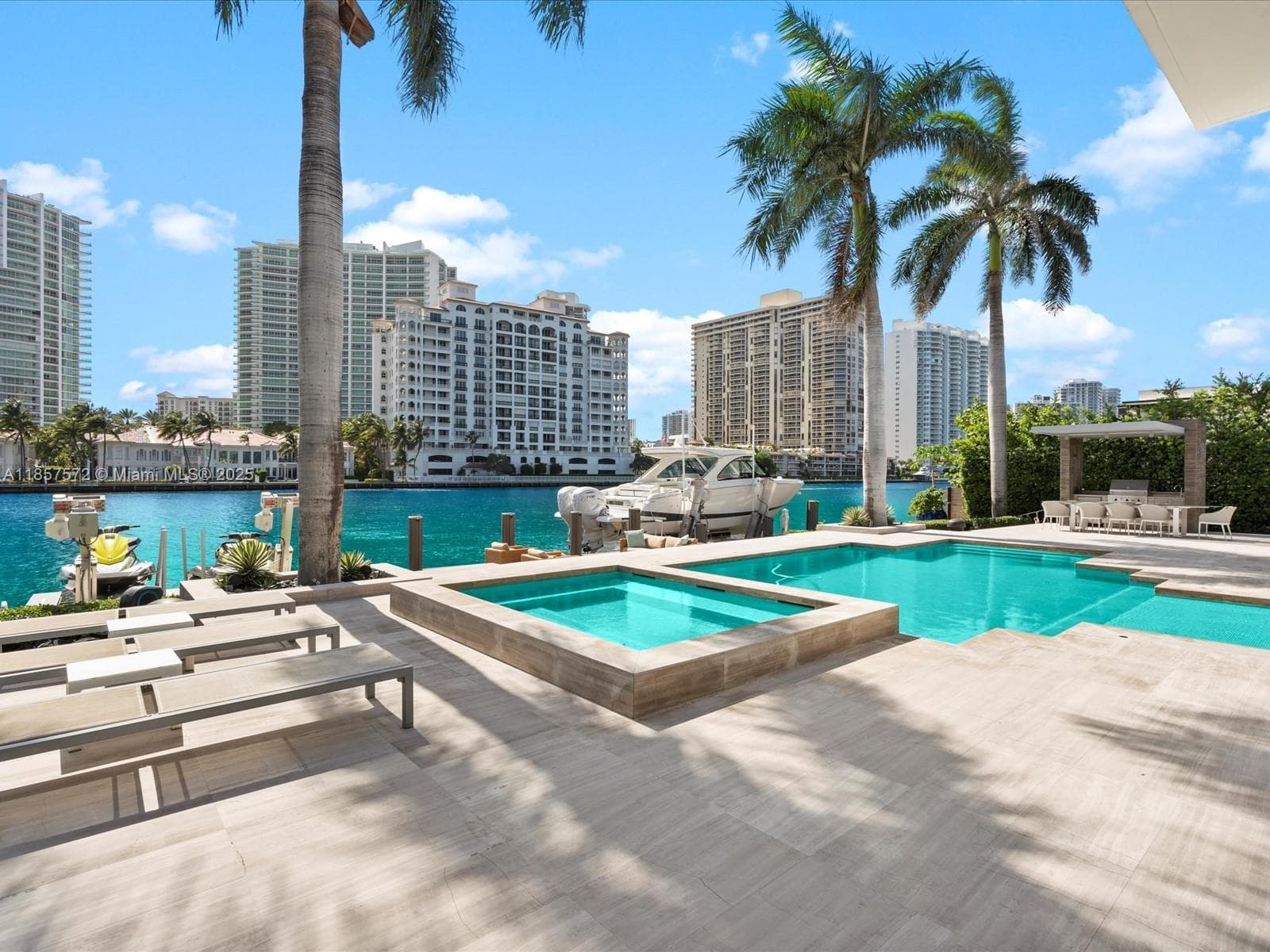 224 S ISLAND photo 22