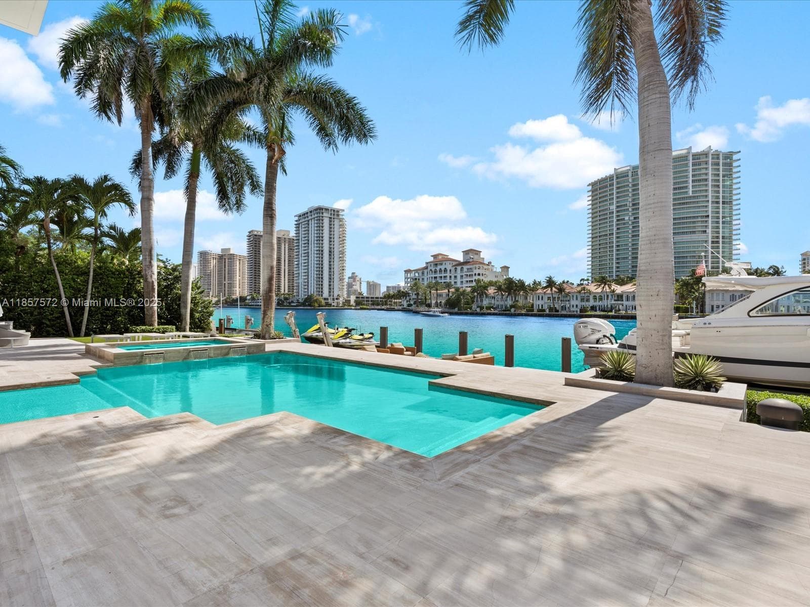 224 S ISLAND photo 19