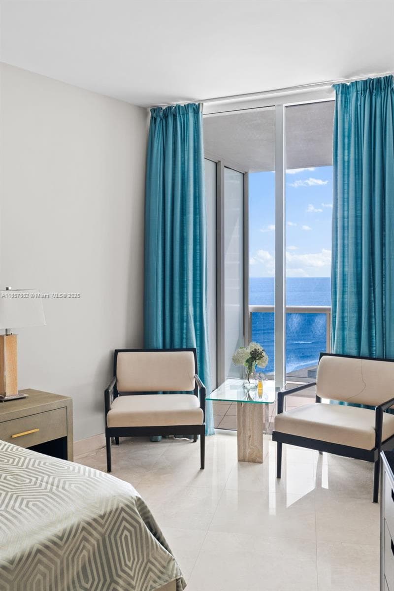 16001 Collins Ave 907 photo 16