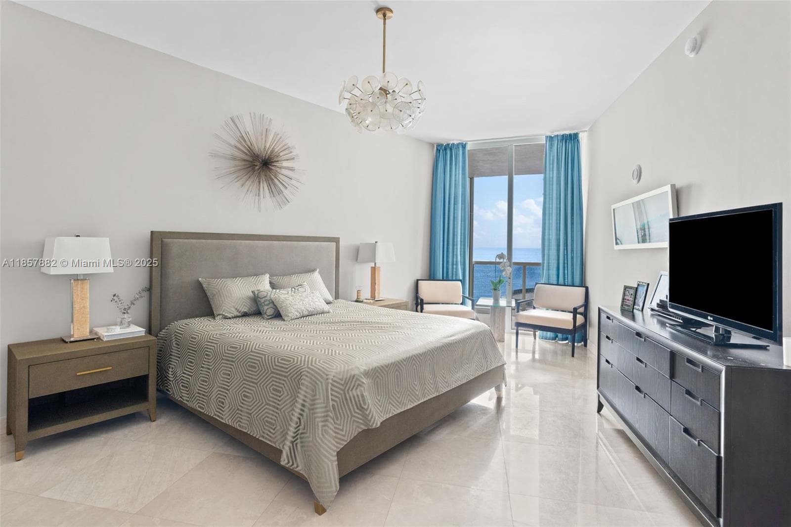 16001 Collins Ave 907 photo 10