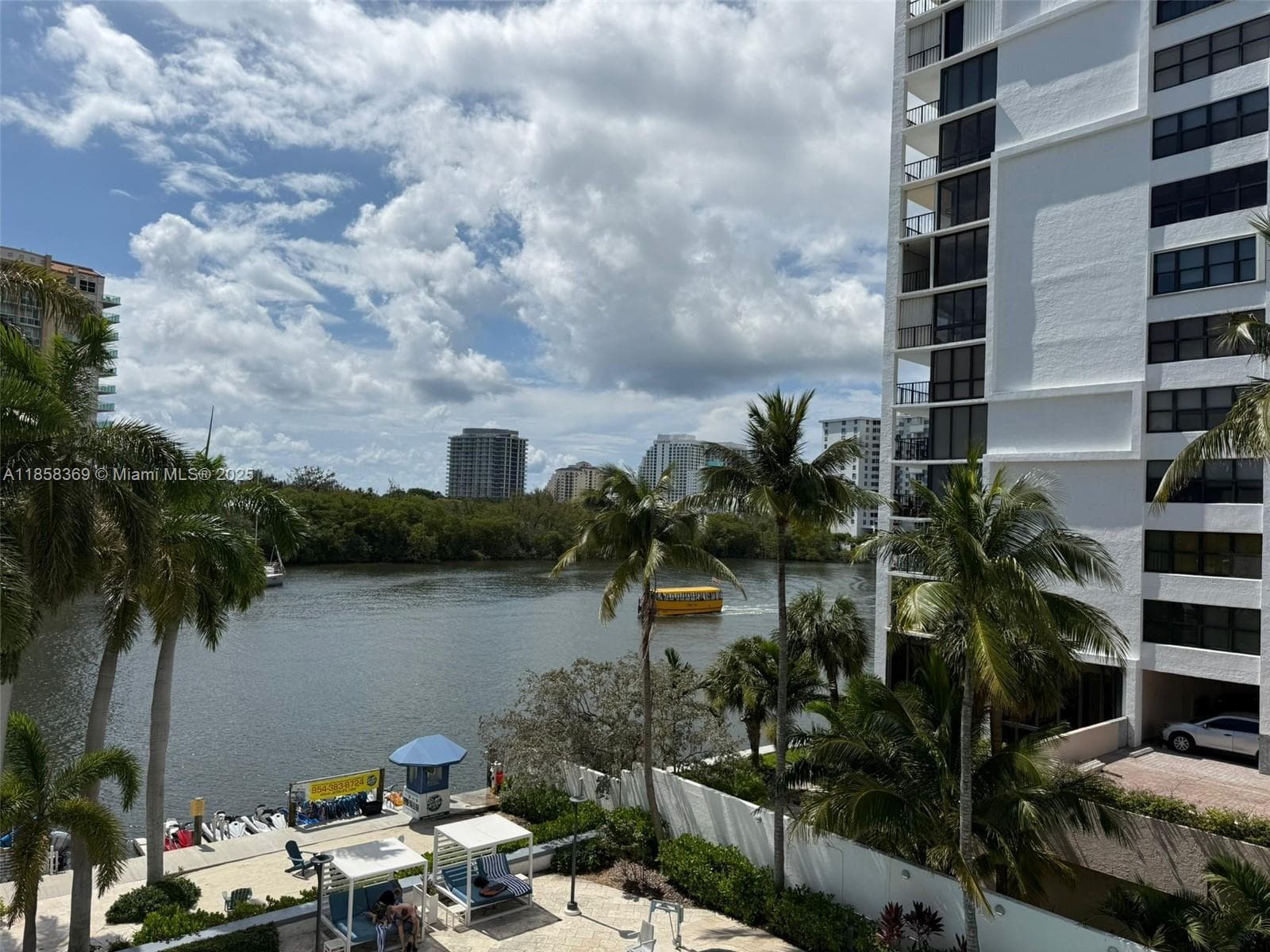 2670 Sunrise Blvd 303 photo 2