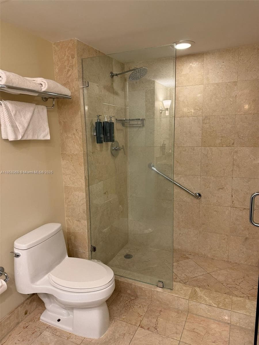 2670 Sunrise Blvd 303 photo 11