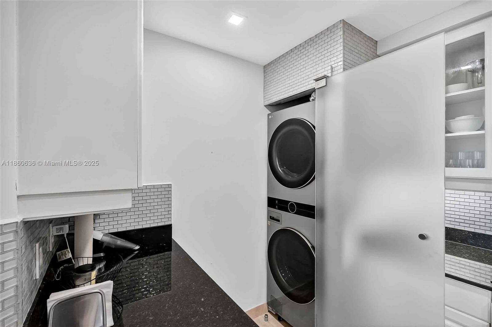 715 Crandon Blvd PH-5 photo 11