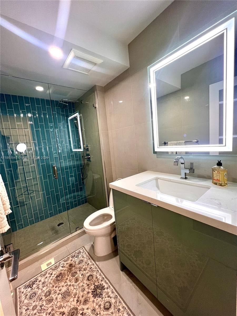 100 Bayview Dr 1524 photo 19