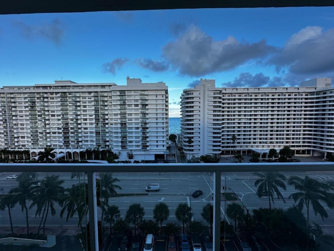 5600 Collins Ave 11W photo 1