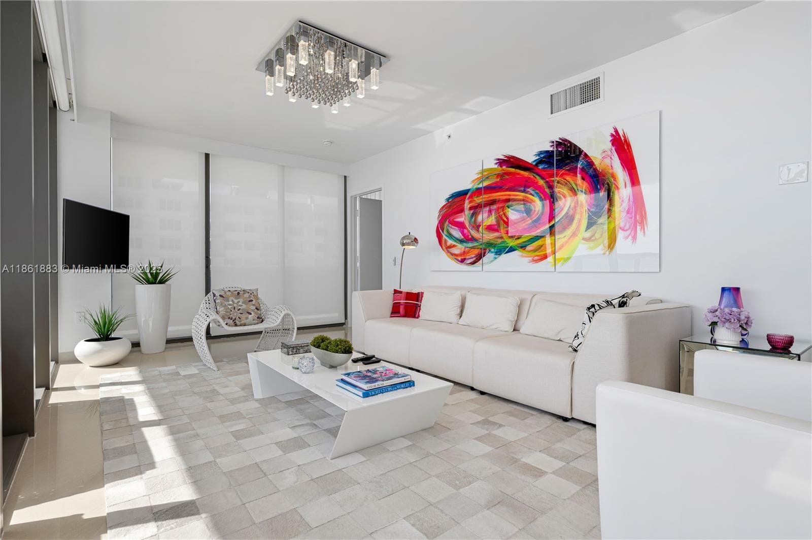 5875 Collins Ave 1202 photo 11