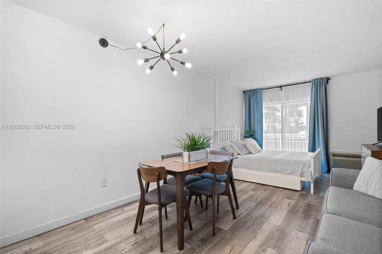400 Kings Point Dr 105 photo 12